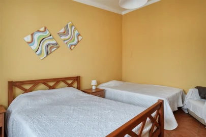 Moradia T4 para Venda em Painho e Figueiros