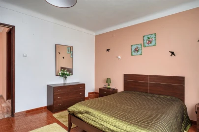 Moradia T4 para Venda em Painho e Figueiros