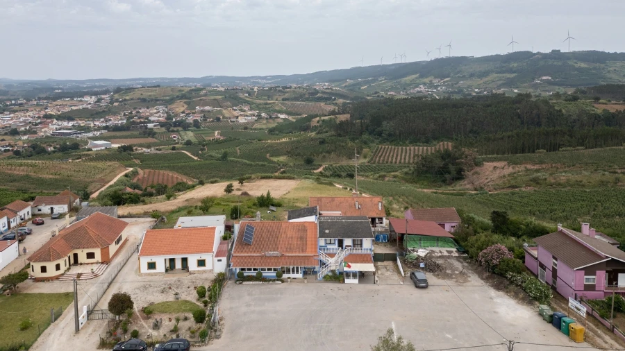 Moradia T4 para Venda em Painho e Figueiros