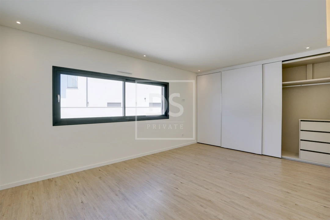 Moradia T4 para Venda em Aveiras de Cima Foto 32