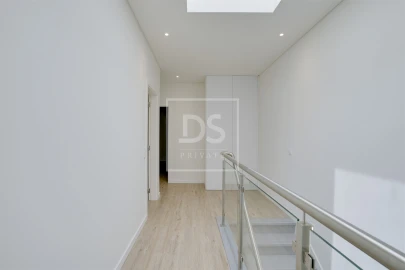Moradia T4 para Venda em Aveiras de Cima