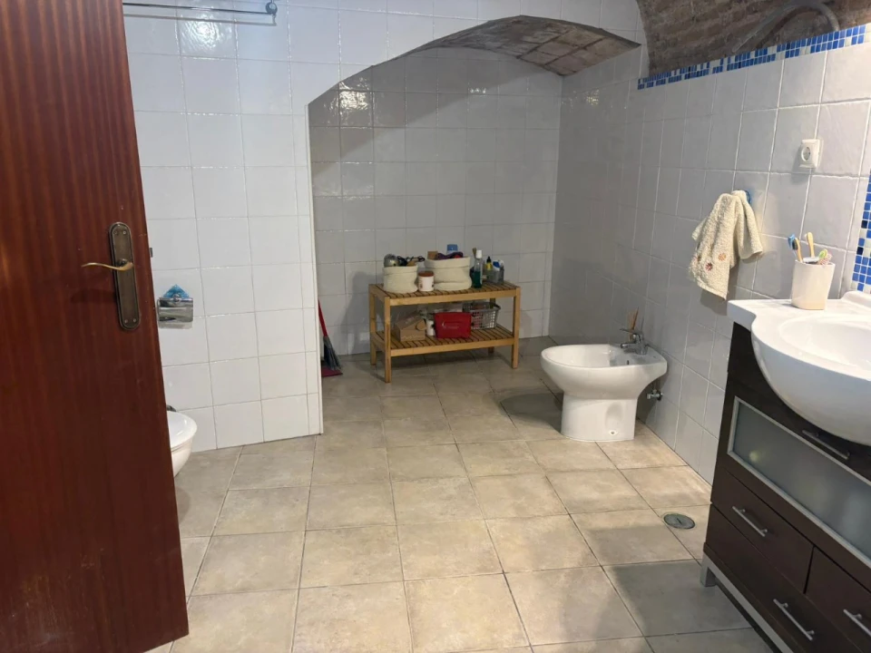 Moradia T4 para Venda em Assunção, Ajuda, Salvador e Santo Ildefonso Foto 32