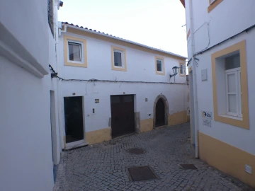 Moradia T4 para Venda em Assunção, Ajuda, Salvador e Santo Ildefonso