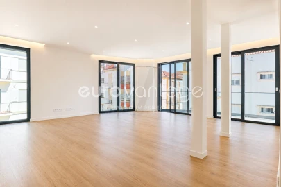 Apartamento T1 para Venda em Nazare
