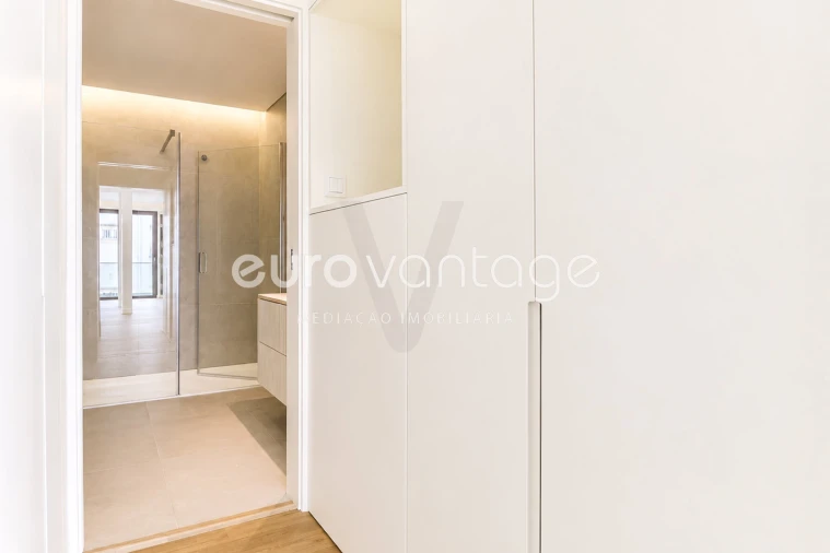 Apartamento T1 para Venda em Nazare Foto 19