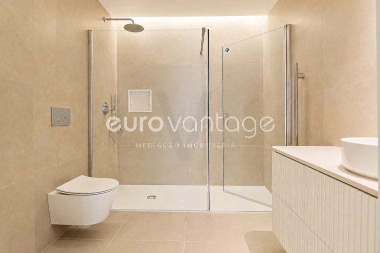 Apartamento T1 para Venda em Nazare Foto 20