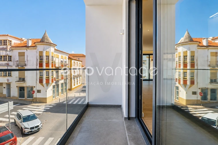 Apartamento T1 para Venda em Nazare Foto 9