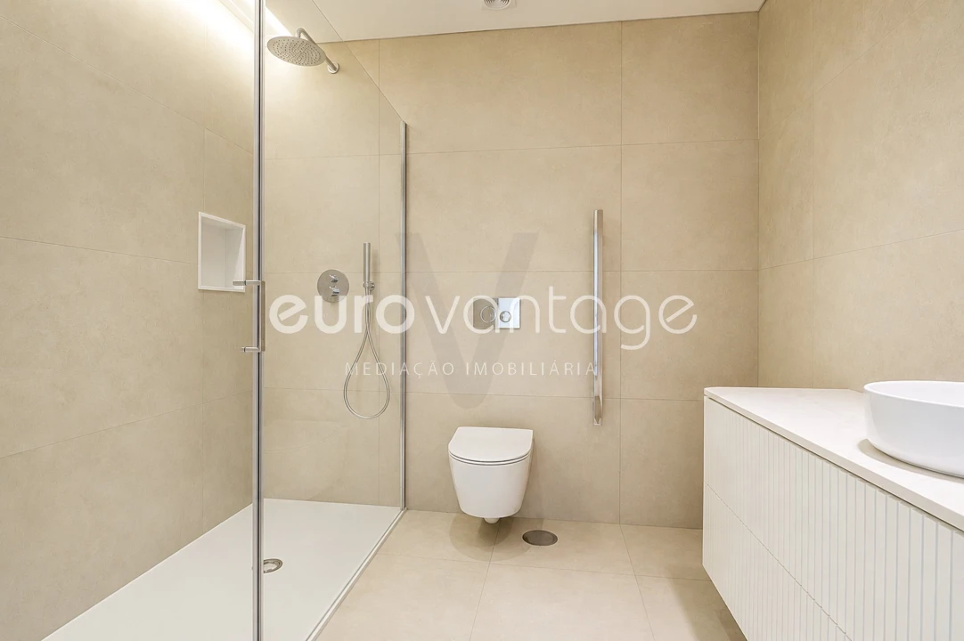 Apartamento T2 para Venda em Nazare Foto 18