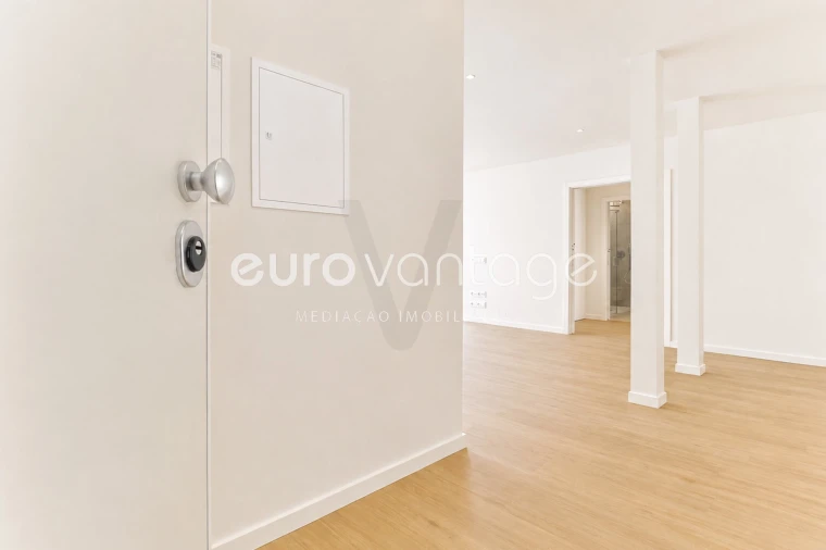 Apartamento T2 para Venda em Nazare Foto 6