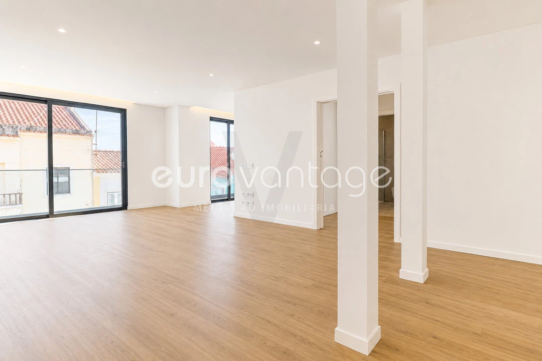 Apartamento T2 para Venda em Nazare Foto 5
