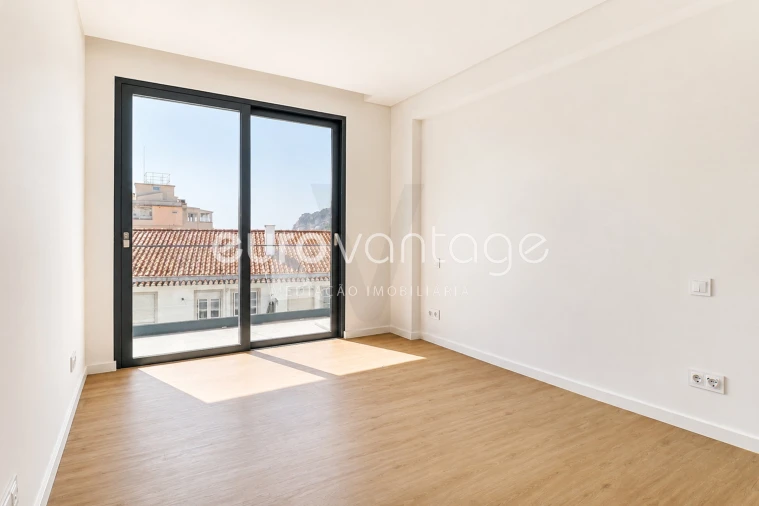 Apartamento T2 para Venda em Nazare Foto 10