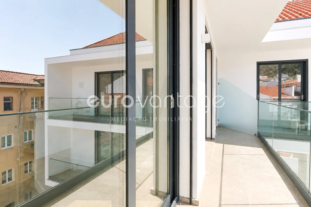 Apartamento T2 para Venda em Nazare Foto 11