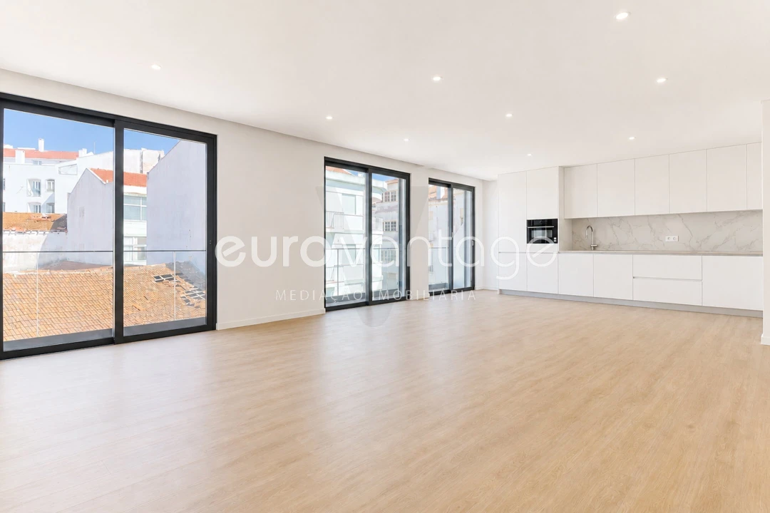 Apartamento T2 para Venda em Nazare Foto 3