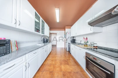 Apartamento T3 para Venda em São Vicente (Braga)