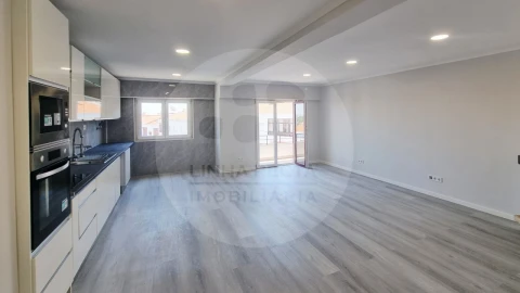 Apartamento T4 para Venda em Amora
