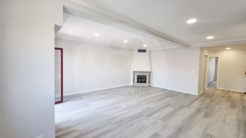 Apartamento T4 para Venda em Amora