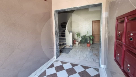 Apartamento T4 para Venda em Amora