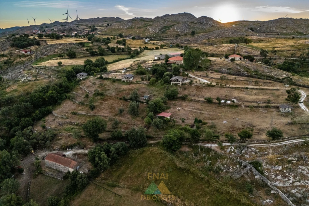 Moradia T8 para Venda em Rio Douro Foto 123