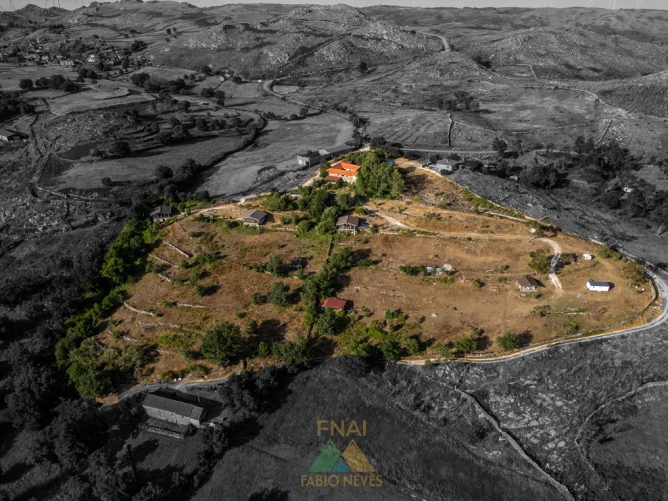 Moradia T8 para Venda em Rio Douro Foto 129