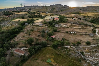 Moradia T8 para Venda em Rio Douro