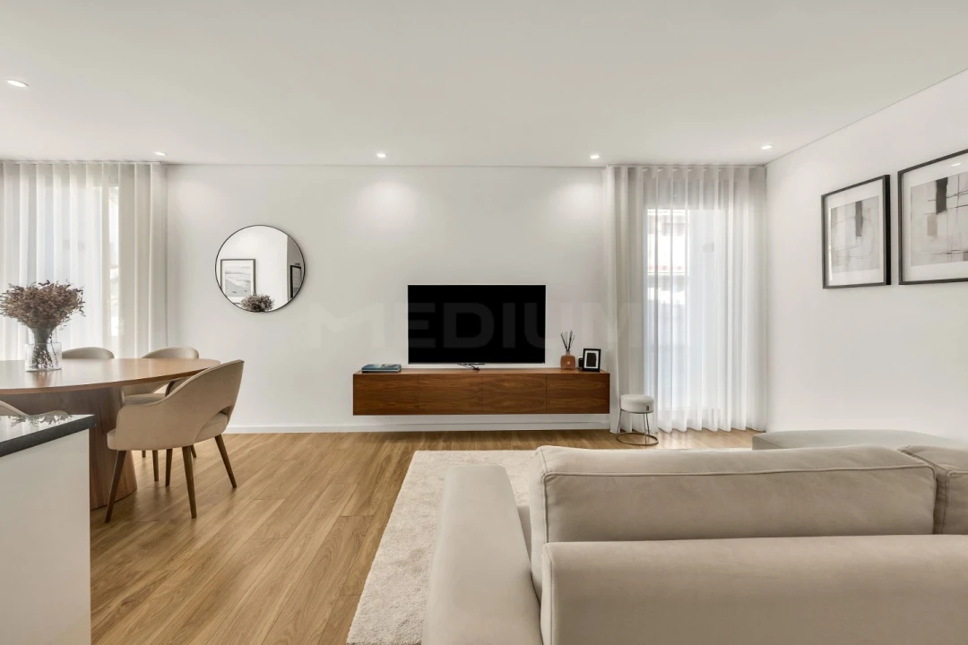 Apartamento T2 para Venda em Vilar de Pinheiro Foto 4