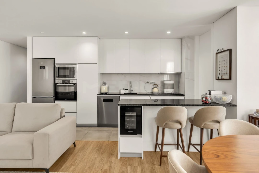 Apartamento T2 para Venda em Vilar de Pinheiro Foto 7