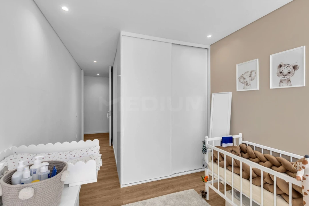 Apartamento T2 para Venda em Vilar de Pinheiro Foto 15