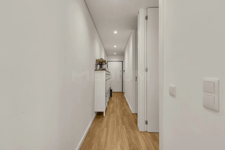 Apartamento T2 para Venda em Vilar de Pinheiro Foto 17