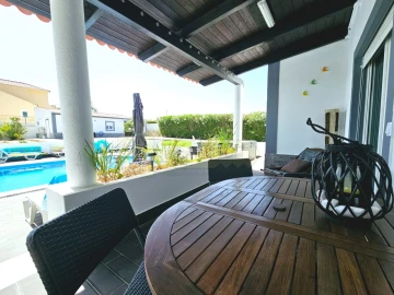 Moradia T4 para Venda em Quelfes