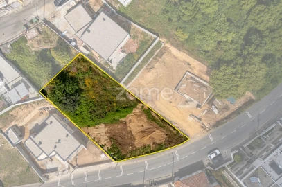 Terreno para Venda em Gondomar (São Cosme), Valbom e Jovim