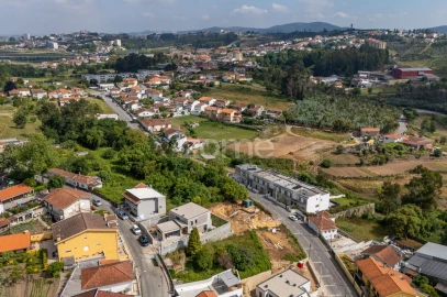 Terreno para Venda em Gondomar (São Cosme), Valbom e Jovim