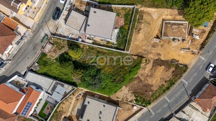 Terreno para Venda em Gondomar (São Cosme), Valbom e Jovim