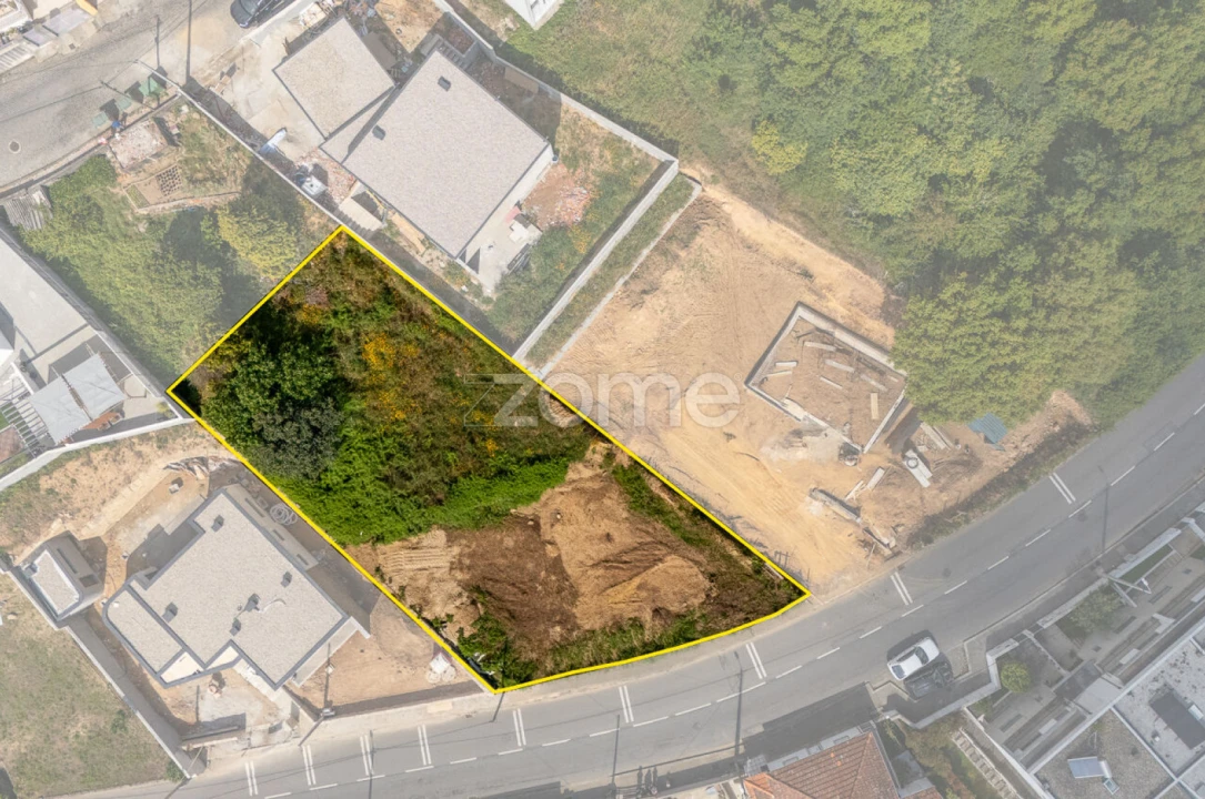 Terreno para Venda em Gondomar (São Cosme), Valbom e Jovim Foto 1