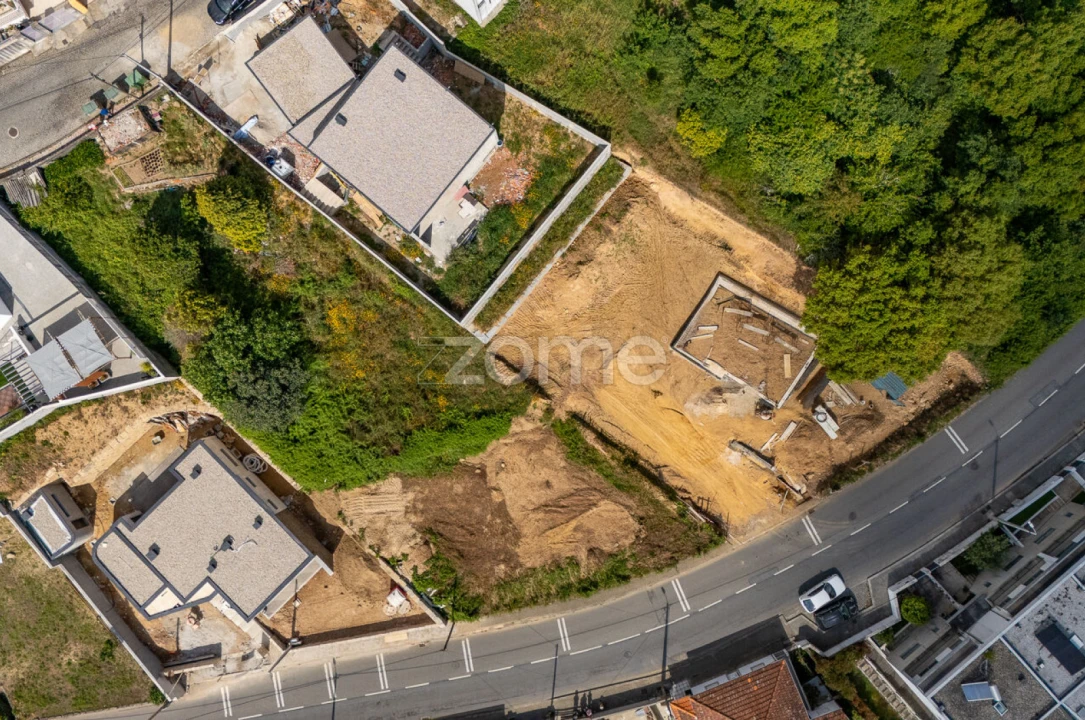 Terreno para Venda em Gondomar (São Cosme), Valbom e Jovim Foto 2