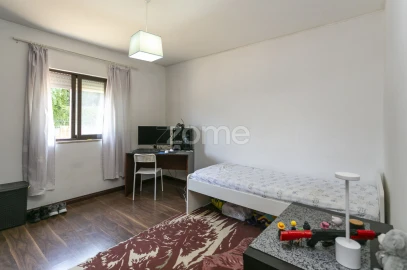 Apartamento T3 para Venda em Mafamude e Vilar do Paraíso