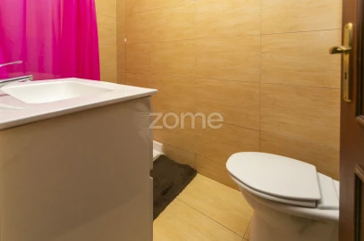 Apartamento T3 para Venda em Mafamude e Vilar do Paraíso