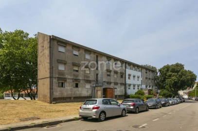 Apartamento T3 para Venda em Mafamude e Vilar do Paraíso
