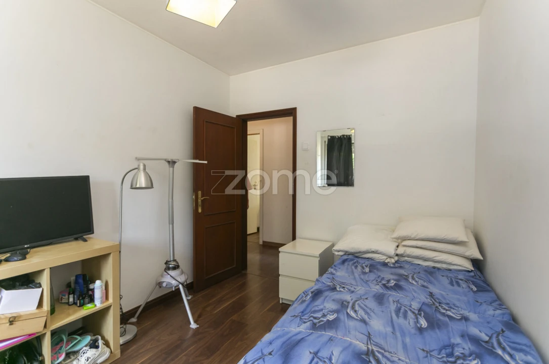 Apartamento T3 para Venda em Mafamude e Vilar do Paraíso Foto 21