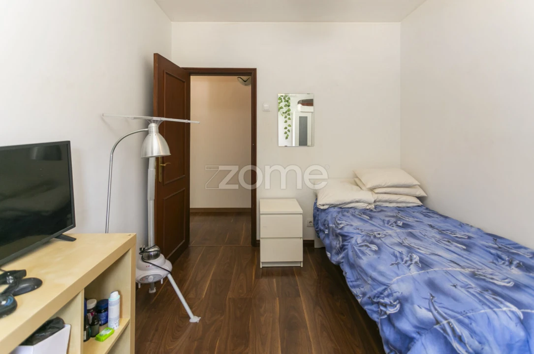 Apartamento T3 para Venda em Mafamude e Vilar do Paraíso Foto 22