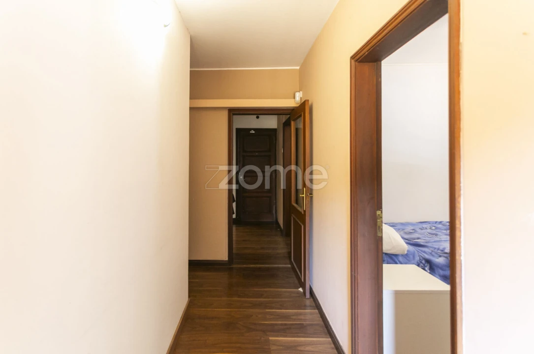 Apartamento T3 para Venda em Mafamude e Vilar do Paraíso Foto 10