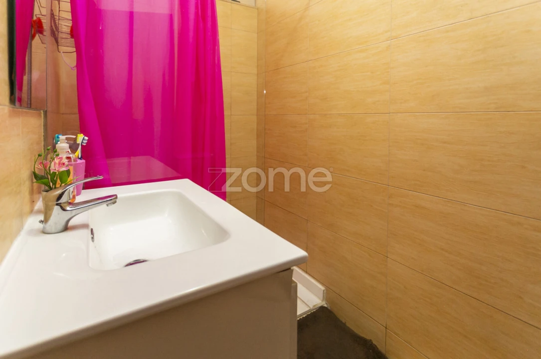 Apartamento T3 para Venda em Mafamude e Vilar do Paraíso Foto 11
