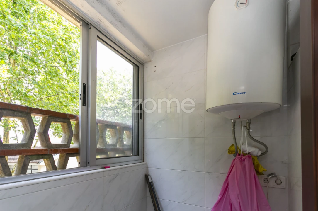 Apartamento T3 para Venda em Mafamude e Vilar do Paraíso Foto 27