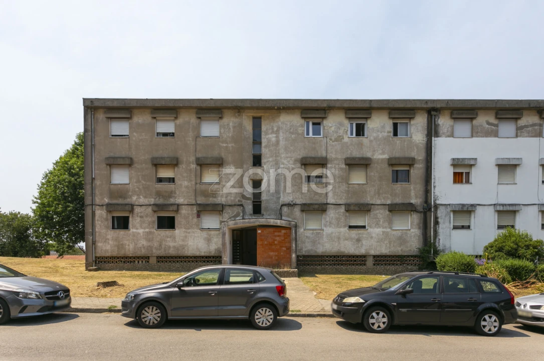 Apartamento T3 para Venda em Mafamude e Vilar do Paraíso Foto 28