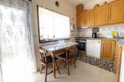 Moradia T4 para Venda em Canidelo