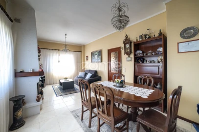 Moradia T4 para Venda em Canidelo