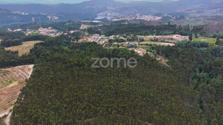 Terreno para Venda em Melres e Medas