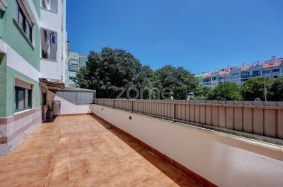 Apartamento T3 para Venda em Algueirão-Mem Martins