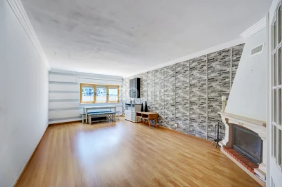 Apartamento T3 para Venda em Algueirão-Mem Martins