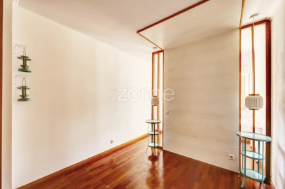 Apartamento T3 para Venda em Algueirão-Mem Martins