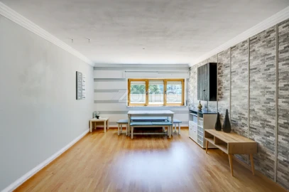 Apartamento T3 para Venda em Algueirão-Mem Martins
